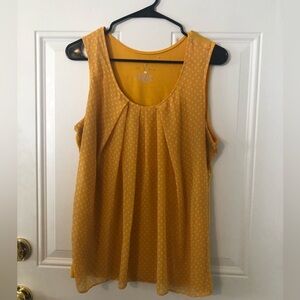 New York & Company Yellow Polka Dot Sleeveless women’s size Large Top